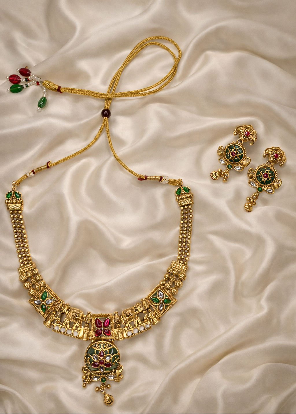 Heritage Temple Design Short Necklace with Floral Stone Motifs – Antique Gold Finish Bridal Jewellery Set